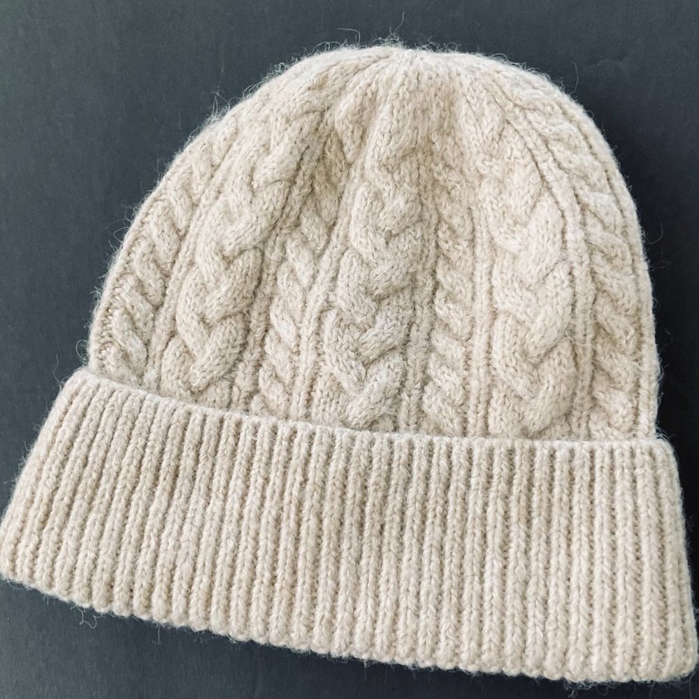 OLD NAVY Women's Beanie/Hat NWOT